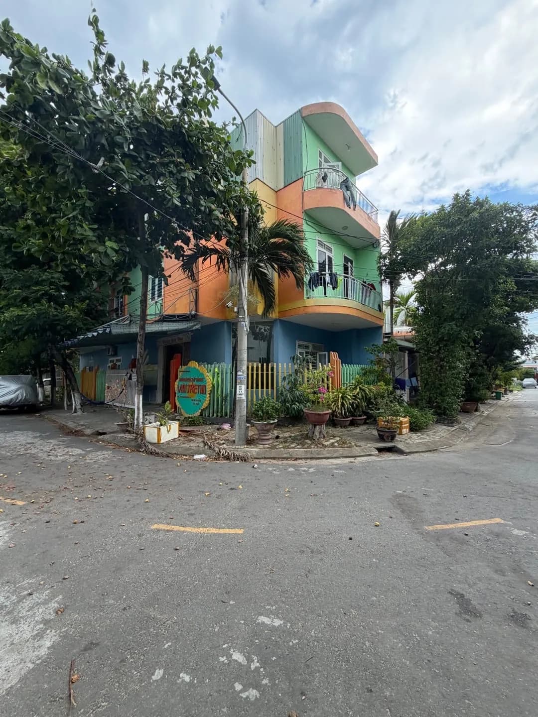 3-Story Corner House for Sale on Dinh Nhat Than Street, Son Tra – 5.5m Wide Road, 150m² Plot, 6.5m Frontage, Near Beach, Ready Cash Flow