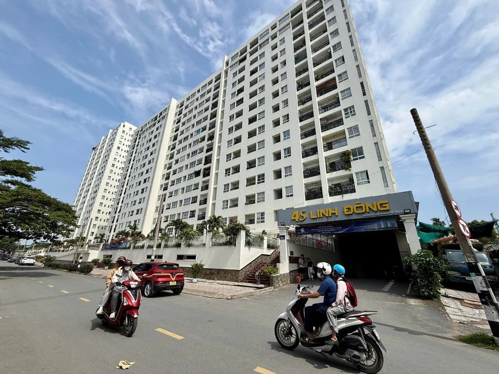 Hơn nghìn căn hộ TP HCM thoát cảnh 'treo' sổ sau hơn 10 năm