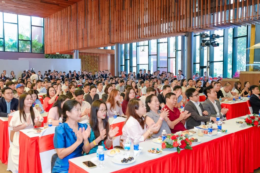 Căn hộ hạng sang Phú Mỹ Hưng Triton Crown mở bán đợt đầu