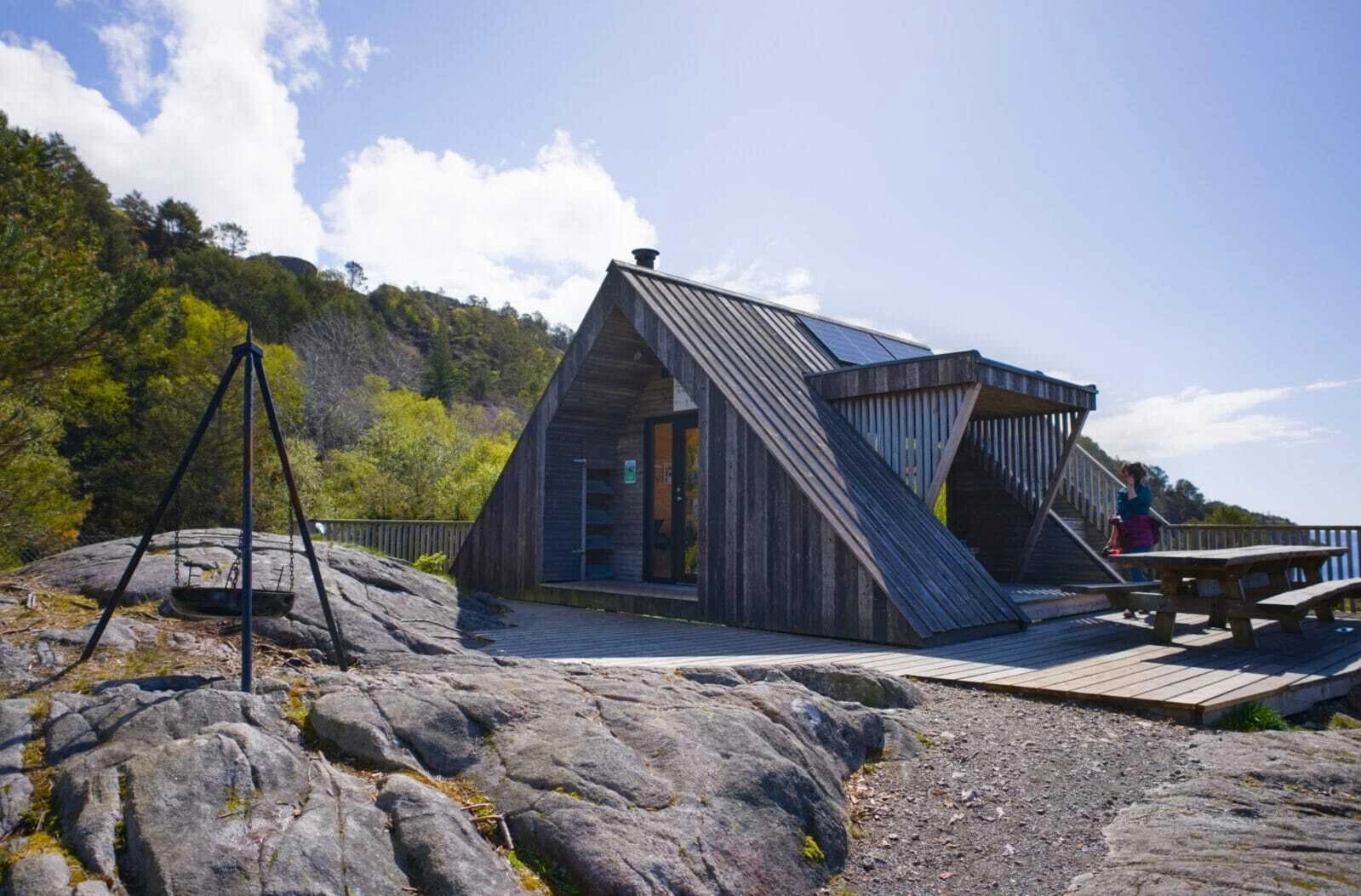 Khám phá nghệ thuật kiến trúc nhà cabin hòa quyện thiên nhiên tại Na Uy
