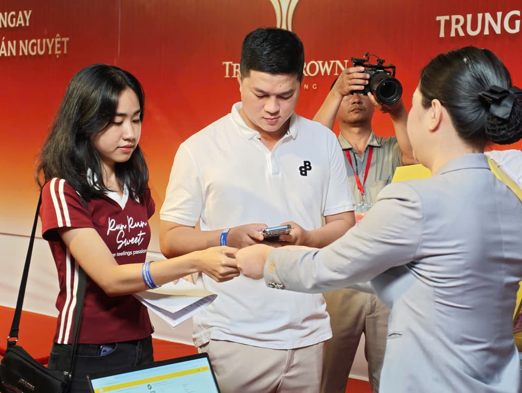 Căn hộ hạng sang Phú Mỹ Hưng Triton Crown mở bán đợt đầu